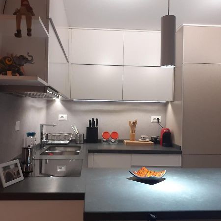 Lake View Apartment 티라나 외부 사진