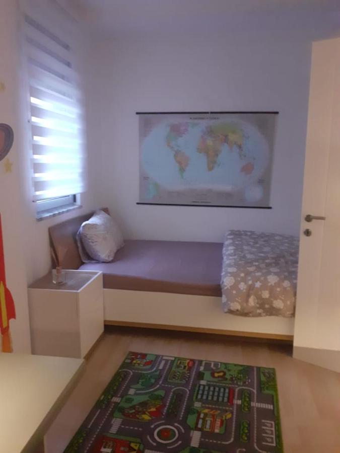 Lake View Apartment 티라나 외부 사진