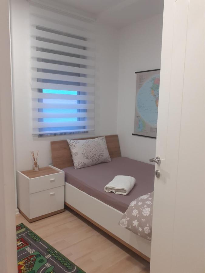 Lake View Apartment 티라나 외부 사진