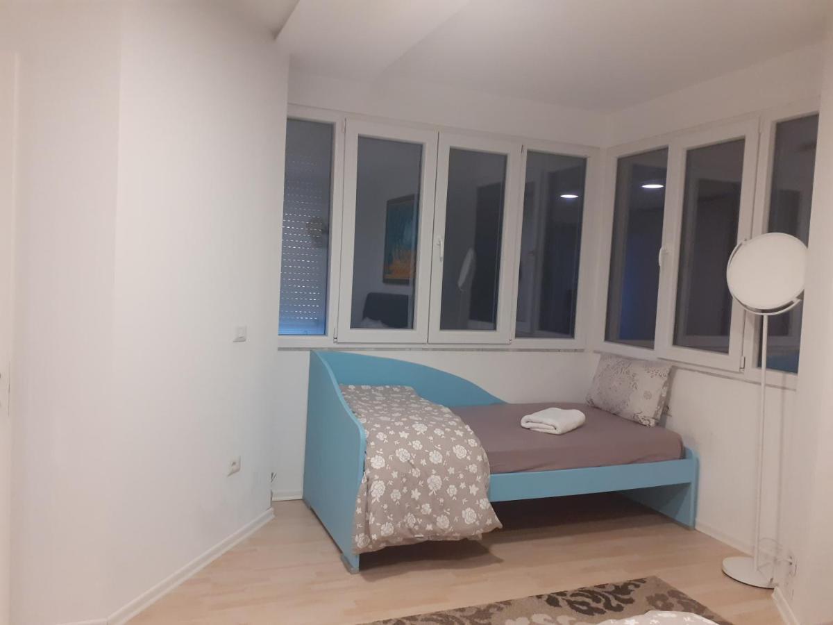 Lake View Apartment 티라나 외부 사진